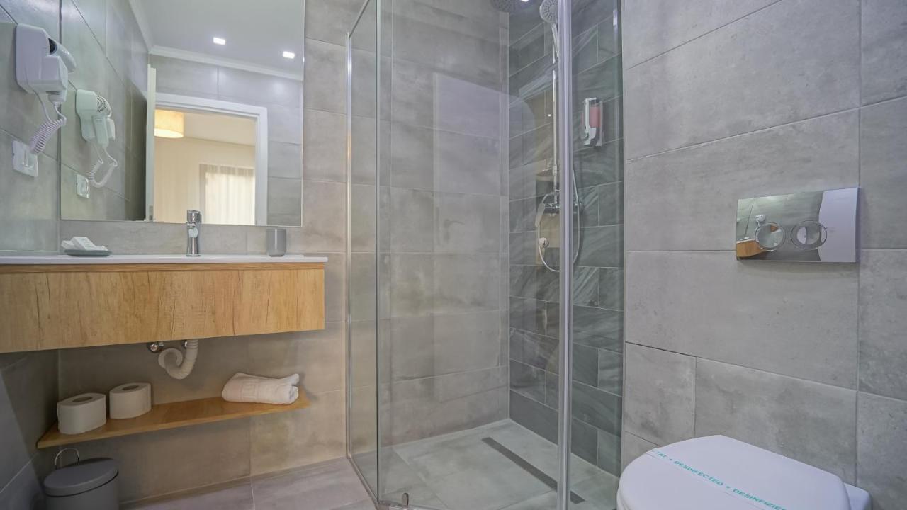 Hotel Monarch House Braşov Esterno foto